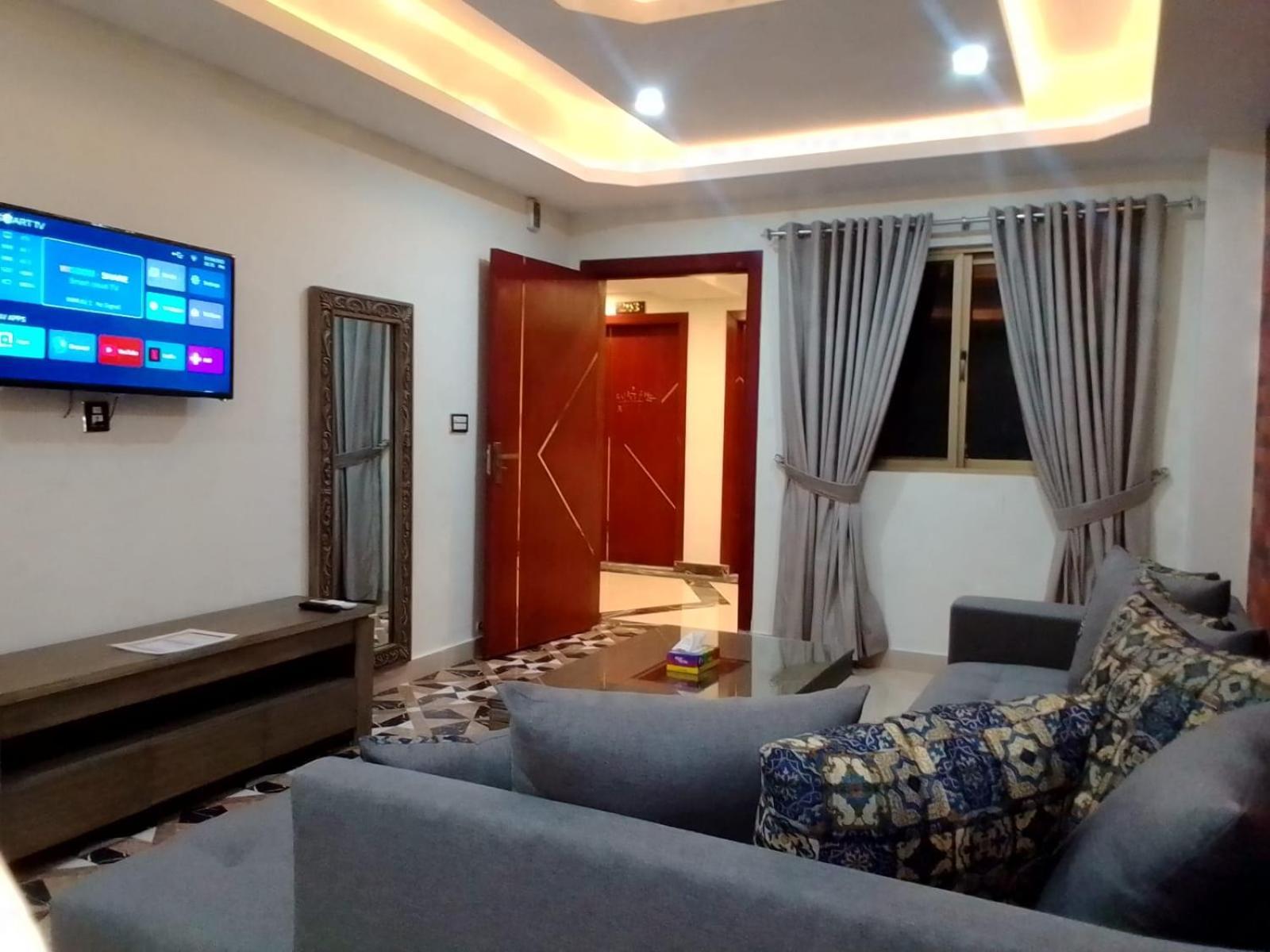 Royal Galaxy Hotel & Residence - Near Islamabad International Airport & Motorway Εξωτερικό φωτογραφία