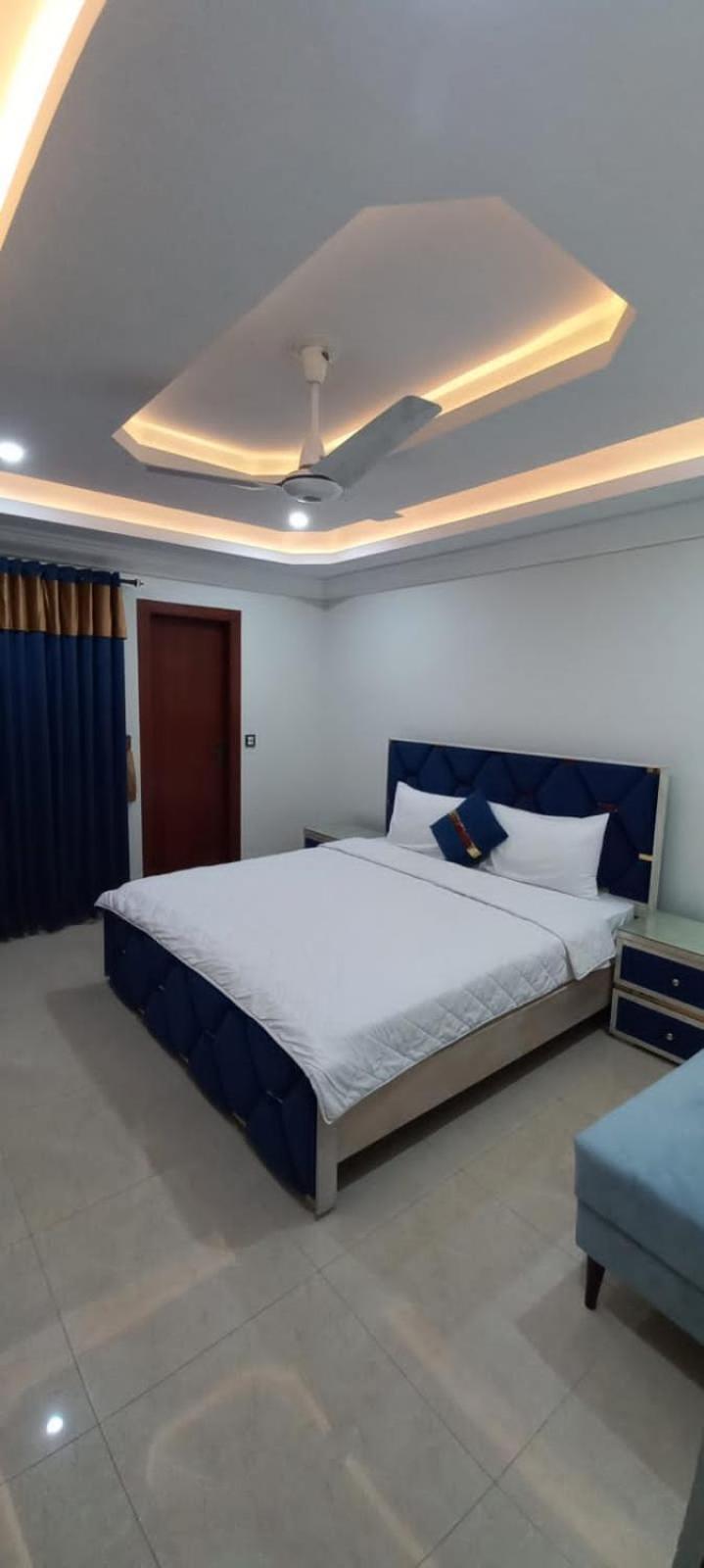 Royal Galaxy Hotel & Residence - Near Islamabad International Airport & Motorway Εξωτερικό φωτογραφία