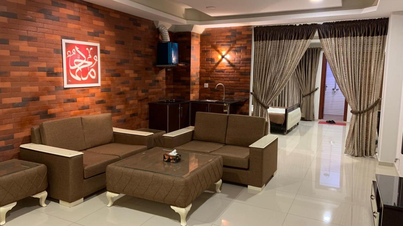 Royal Galaxy Hotel & Residence - Near Islamabad International Airport & Motorway Εξωτερικό φωτογραφία