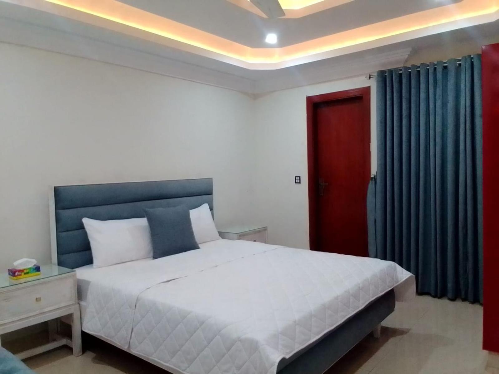 Royal Galaxy Hotel & Residence - Near Islamabad International Airport & Motorway Εξωτερικό φωτογραφία