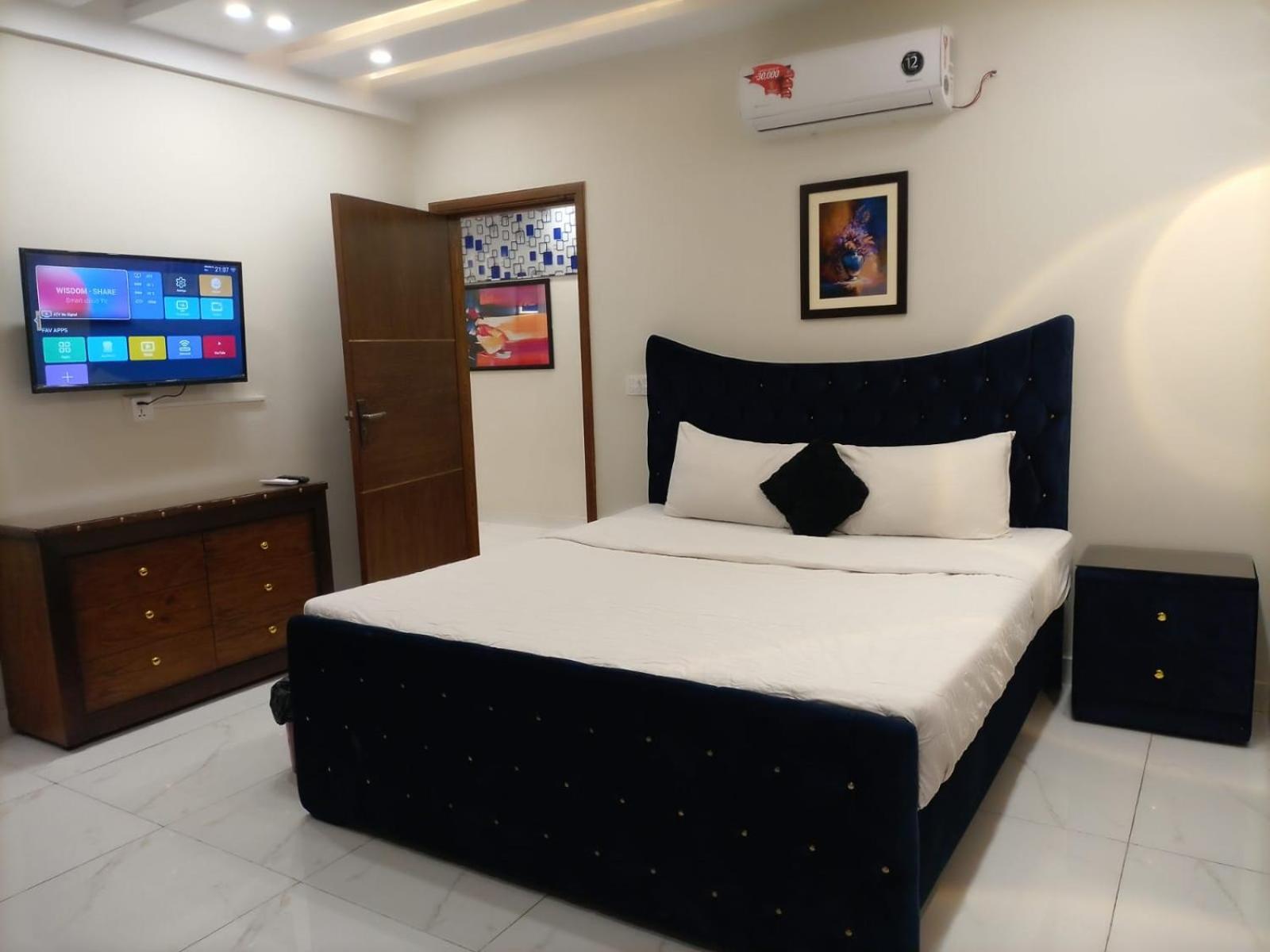 Royal Galaxy Hotel & Residence - Near Islamabad International Airport & Motorway Εξωτερικό φωτογραφία
