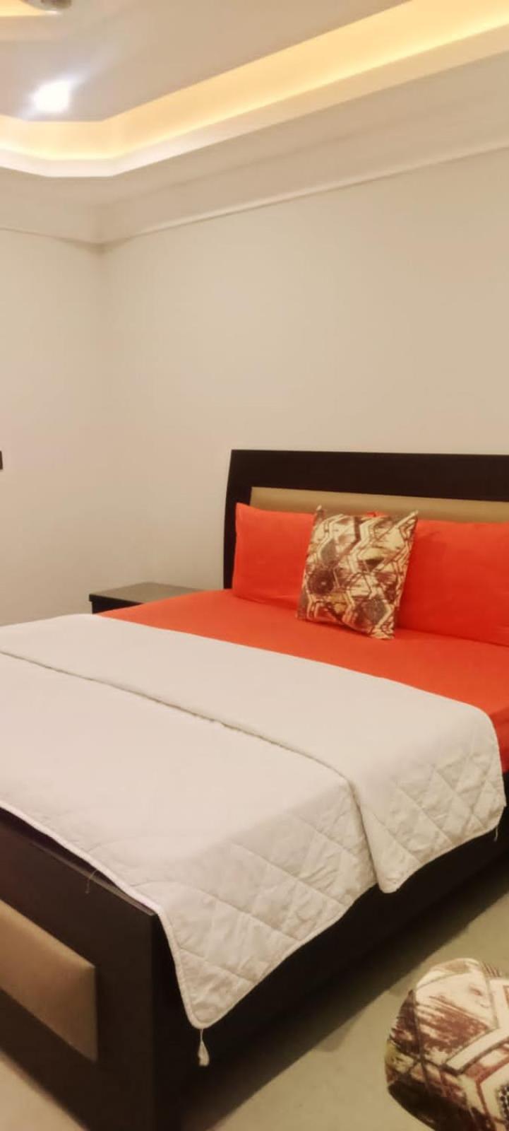 Royal Galaxy Hotel & Residence - Near Islamabad International Airport & Motorway Εξωτερικό φωτογραφία
