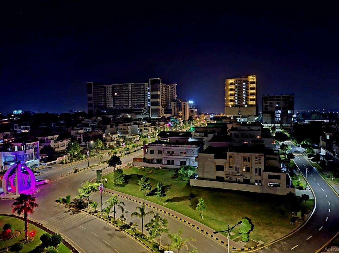 Royal Galaxy Hotel & Residence - Near Islamabad International Airport & Motorway Εξωτερικό φωτογραφία