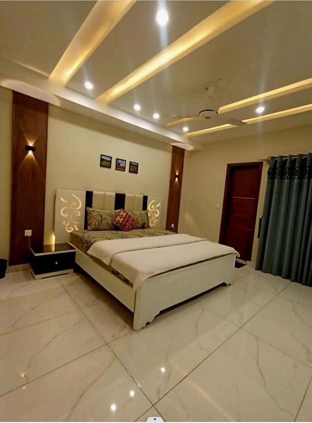 Royal Galaxy Hotel & Residence - Near Islamabad International Airport & Motorway Εξωτερικό φωτογραφία